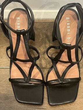Gianni Bini Black Strappy Square-Toe Block Heels